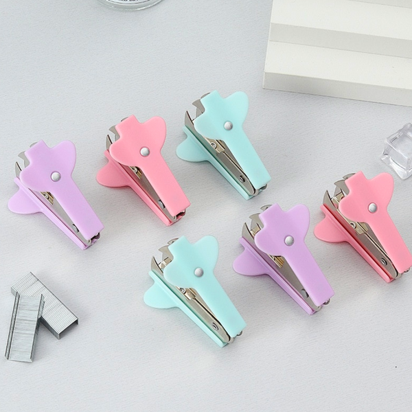 Set Mini Corchetera + Sacacorchetes + Corchetes Diseño Kawai