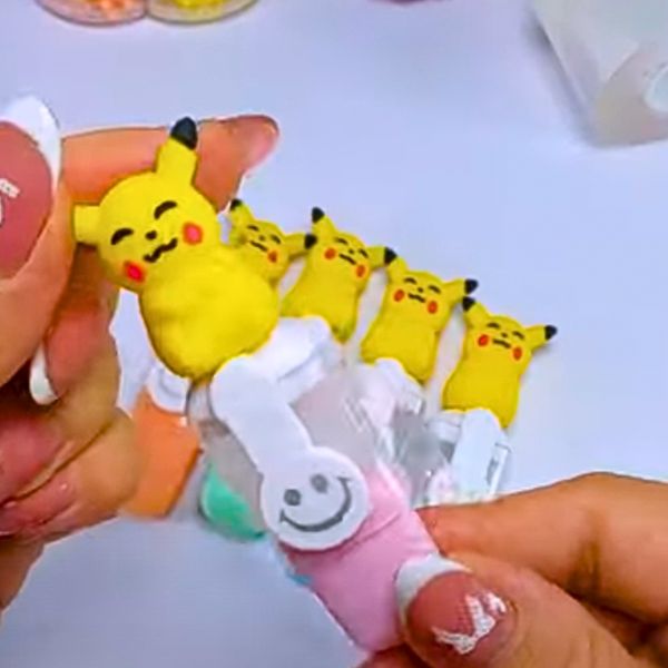 Kit Kawaii de Papelería con Temática Pikachu