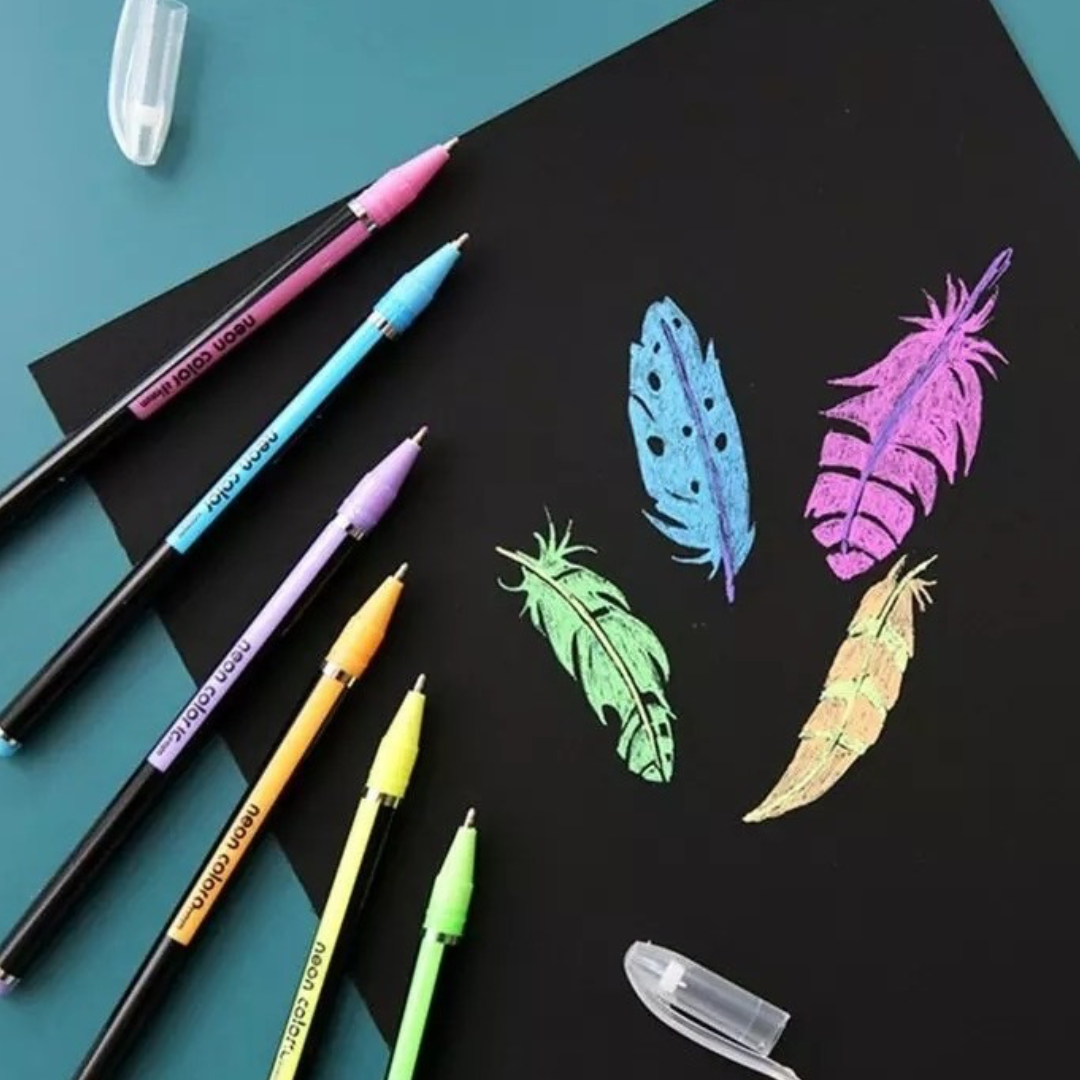 Croquera Hojas Negras + 12 Lápices Metalizados Kawaii