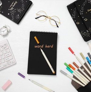 Croquera Hojas Negras Kawaii A5 Tamaño 21,8 Cm X 14,5 Cm